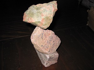 原石積3段
